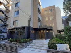 ユヌ　ブリーズ　目黒