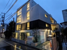 ミオテゾーロ哲学堂カーザ