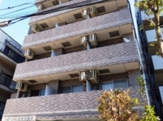 スカイコート新宿御苑前