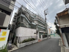 スカイコート明大前