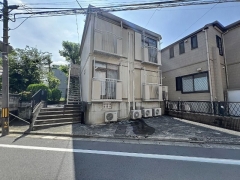 ジュネス・エフ